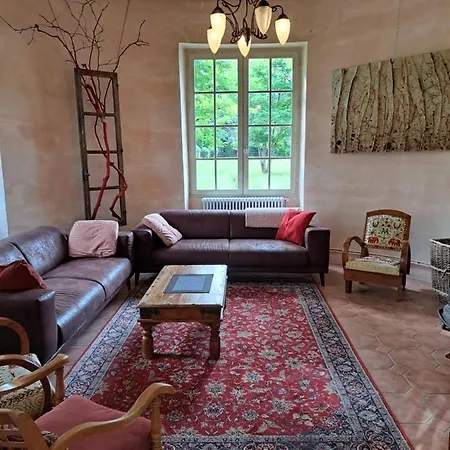 Chateau De La Comtesse Saint-Martin-Petit