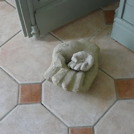 Chateau De La Comtesse