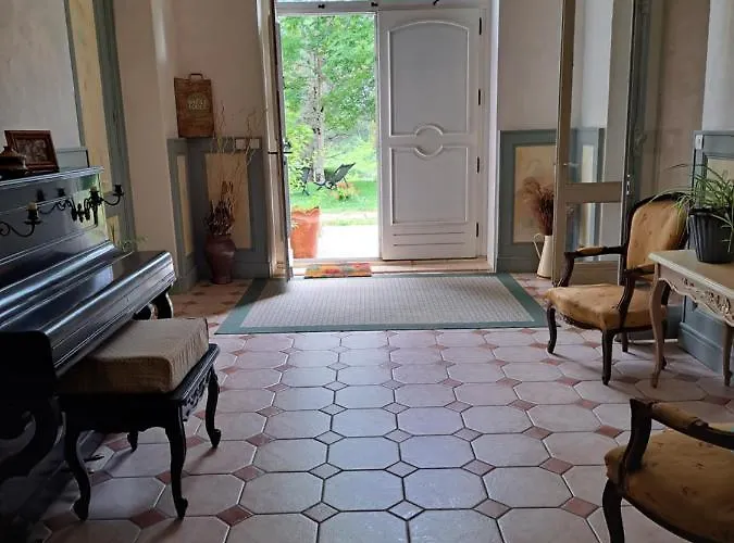 Prázdninový dům Chateau De La Comtesse Saint-Martin-Petit