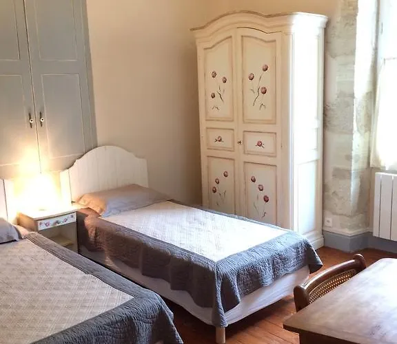 Chateau De La Comtesse Saint-Martin-Petit