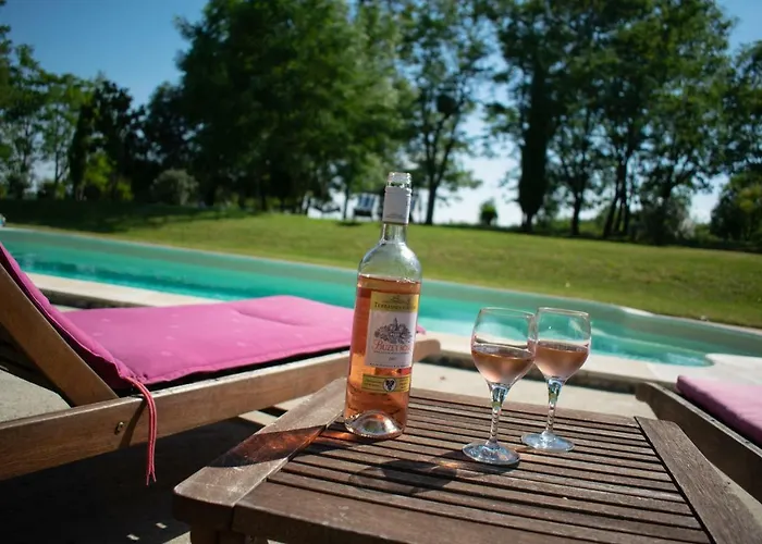 Chateau De La Comtesse * Saint-Martin-Petit